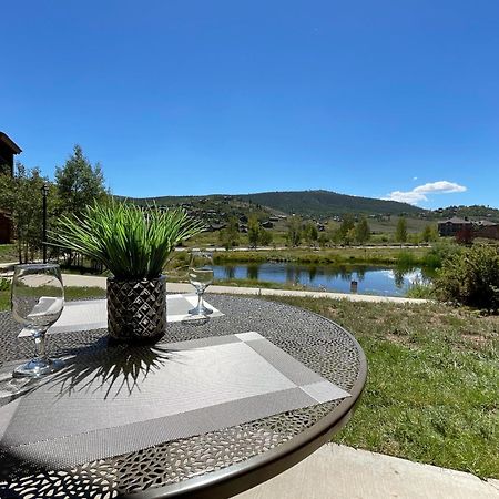 Relax, Adventure, Views, Amenities+Memories Apartment Granby Luaran gambar