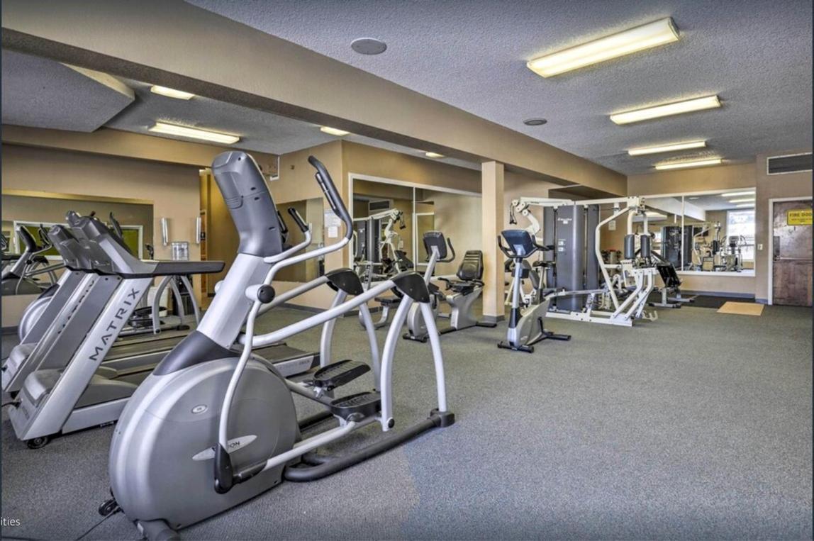 Relax, Adventure, Views, Amenities+Memories Apartment Granby Luaran gambar