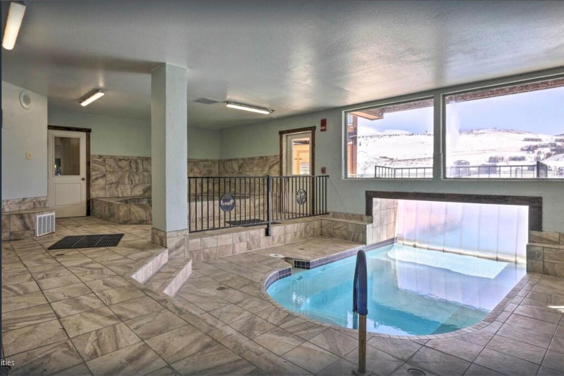 Relax, Adventure, Views, Amenities+Memories Apartment Granby Luaran gambar